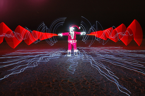 giang-sinh-lung-linh-voi-ky-thuat-light-painting_photoZone-com-vn 3